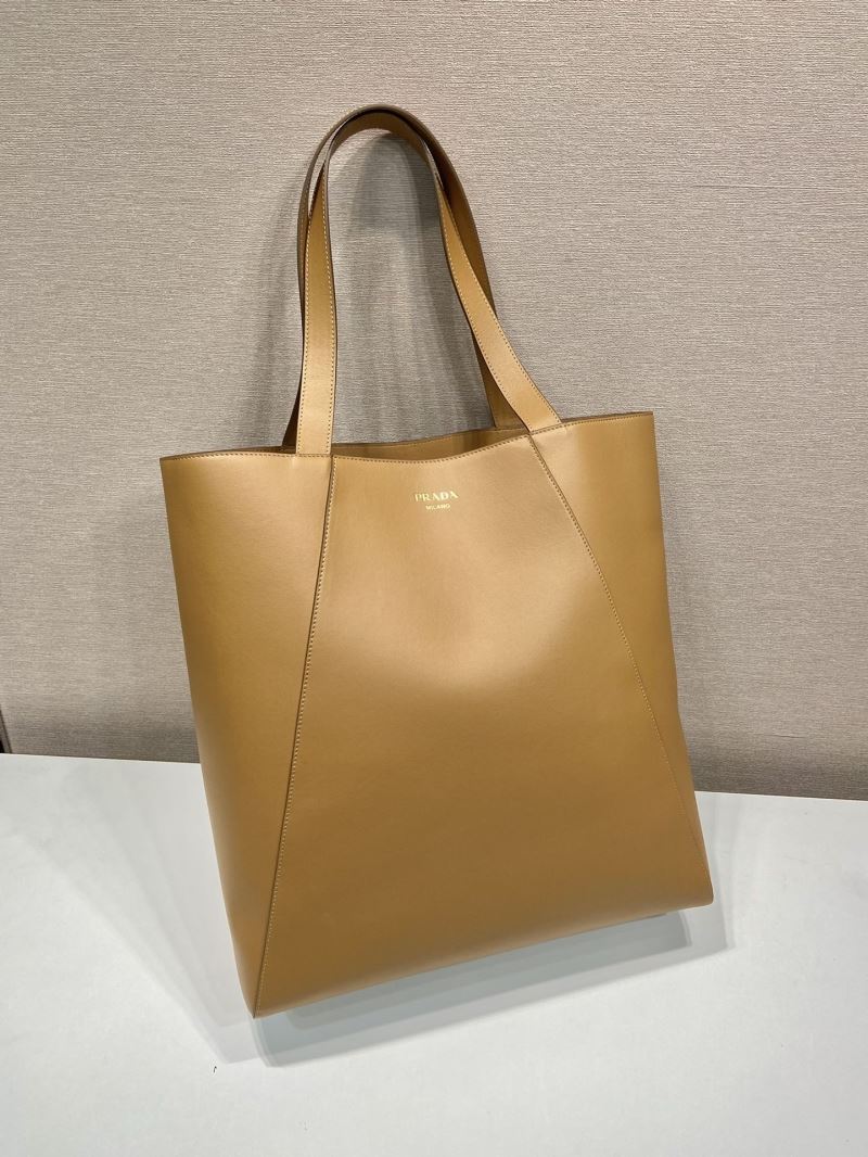 Pra*a tote bags